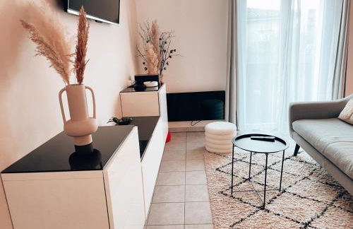 Le Terminal T2 Blagnac - parking -aéroport-Airbus- Meett - Foto 9