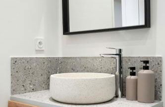 Suite sensuelle balnéothérapie et fauteuil tantra - Foto 16