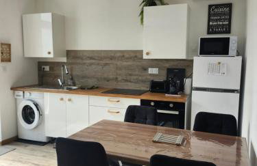 Appartement cosy de plein pied avec sauna, jardin et parking privé - proche gare et commerces - Foto 10