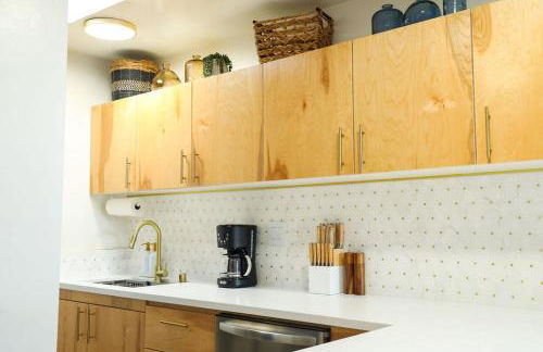 The Hillside Hideaway Mid Century Big Terrace - Foto 16