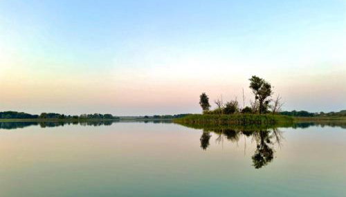 Domek nad jeziorem z własnym pomostem - Foto 4