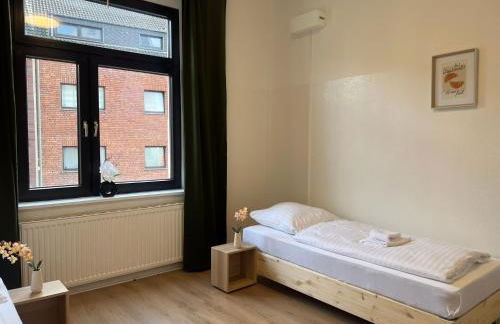 Duisburg - 2 Schlafzimmer Monteurwohnung - Vollausgestattete Küche - WIFI - Foto 27