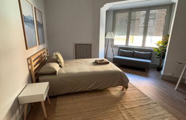 Family home with pool and garden in Tudela center - Photo 9