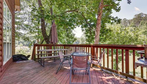 Double Springs Cabin Stay with Deck and Shared Dock! - Foto 2