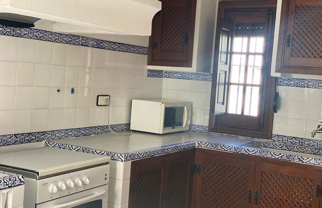 Spacious Holiday Home With Private Garden - Foto 9