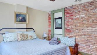 Historic Downtown Gettysburg Entire Home with Free Parking - Foto 3