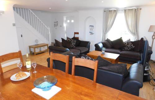 Primrose Cottage, spacious 4 bed house near Newquay - Foto 8