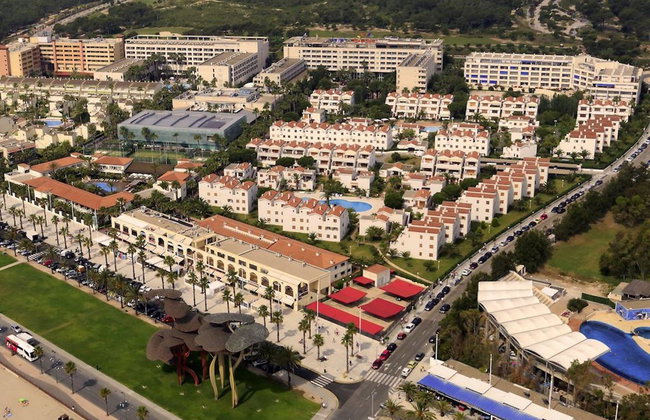 Apartamentos Estival Park - Foto 1