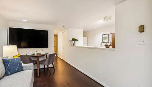 Historic Capitol Hill Retreat - Photo 5