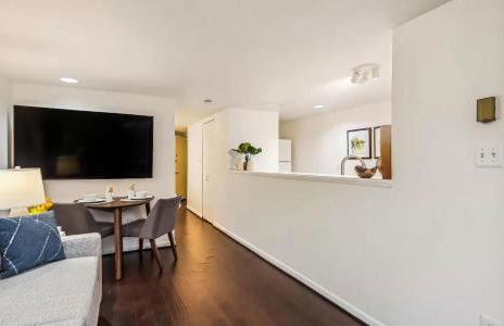 Historic Capitol Hill Retreat - Photo 5