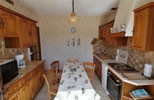 Charmante maison avec terrasse aux portes de l'Ardèche - Foto 3