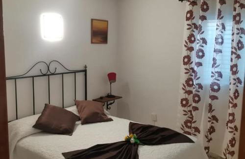 CHALET CON JACUZZI CLIMATIZADO, BARBACOA Y CERCA DE LA PLAYA - Foto 8