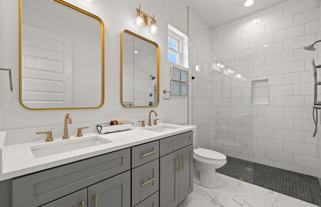 Brand New Home With In-ground Pool, Four Houses From Beautiful Laguna Beach - Foto 18