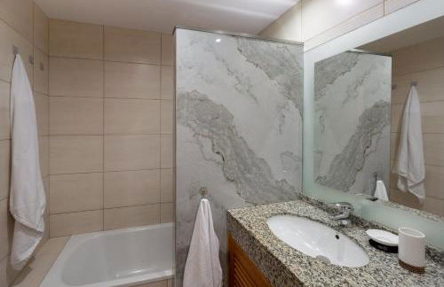 Casa da Aldeia by An Island Apart - Foto 30