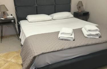 Mani Spot Casa Elia - Foto 1