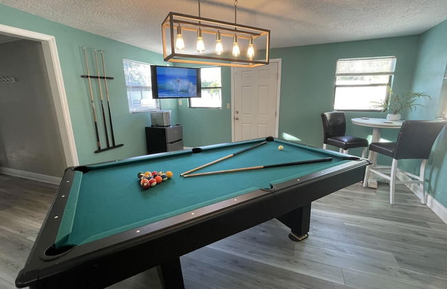 Kiss the Wave - Spacious 4BR 3BA w Pool hot tub - Foto 33