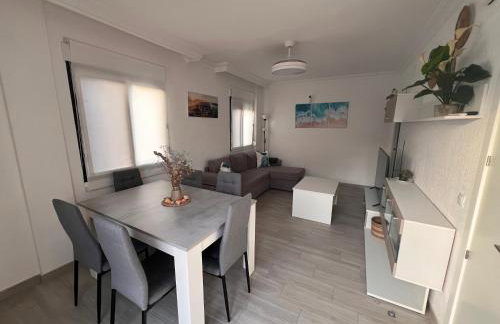 Ático De Lujo 140m2 con Terraza en el Centro, junto a la playa, restaurantes y chiringuitos en Punta Umbría - 10 Personas - Foto 25