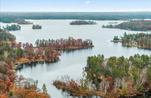 Cute Whitefish Cabin with Hot tub - Foto 35