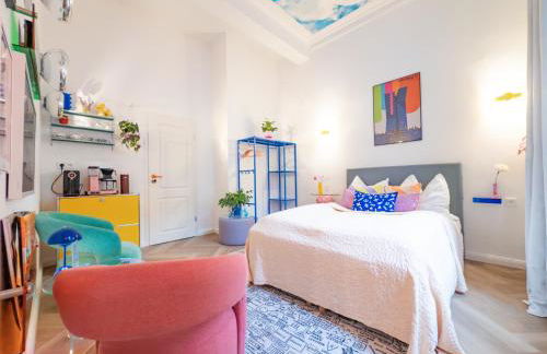 RetroPop Designerzimmern Nahe Alster & City für 2 Personen by LDGG - Foto 65