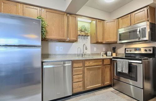 BearNecessities- AC, Pool, Hot Tub, Gym, Sauna - Foto 5