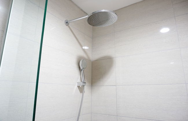 Best Location 2BR Ciputra International Apartment - Photo 31