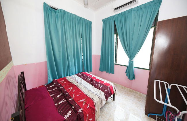 OYO 90990 Sri Tempurung Homestay - Foto 15