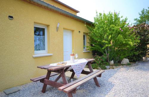 Alluring Holiday Home in Largentière with Pool - Foto 16