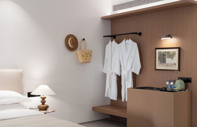 Miyue Roman Holiday Bubble Pool hotel - Photo 16