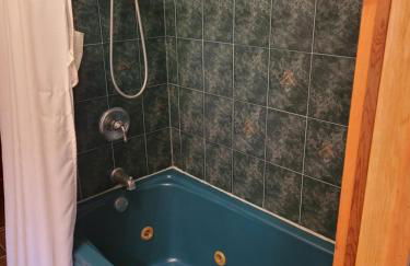 The Koal-Mine-Inn - Great Location & AC! - Foto 37