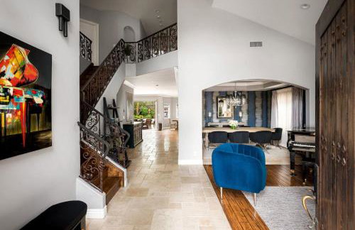 Sherman Oaks Home w Pool, Spa and Outdoor Kitchen - Foto 10