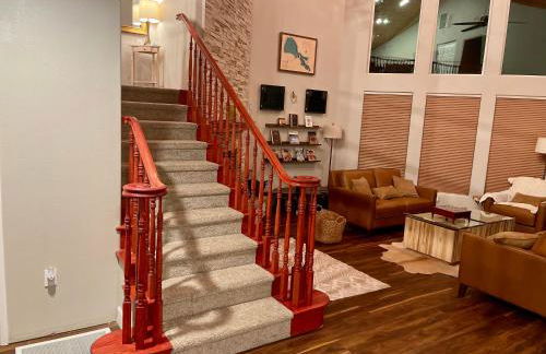 Stunning 3,400 sq ft Lake House w Boat Dock, Sauna, Steam Shower, and More - Foto 45