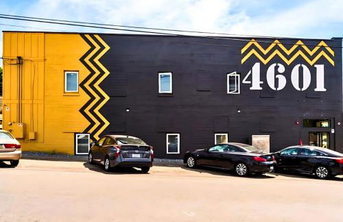 Cozy Micro Suite Unit 12 Sleeps 2 Minutes to Downtown - Foto 17