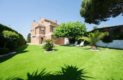 Casa Nina junto Barcelona Centro y playa - Foto 1