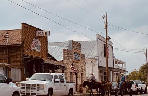 DH RIVER LODGE! Gather your herd here! - Foto 50