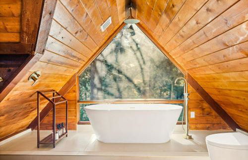 Cute Romantic Cabin With Hot Tub 5 Min from Lake - Foto 23