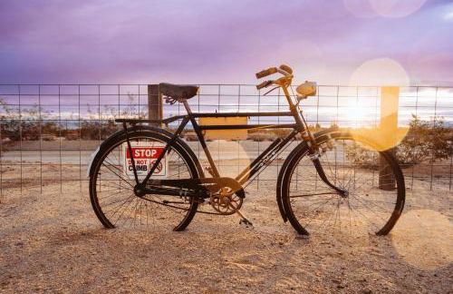 Romantic Desert Escape - Stargazing Dome, Hot Tub, Fire Pit, Hammocks, Cowboy Pool - Foto 54