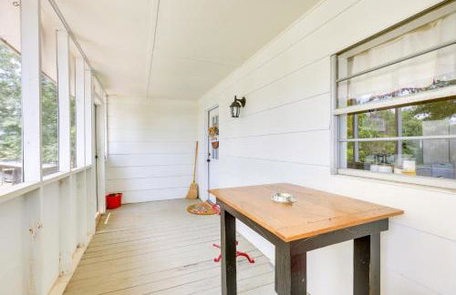 2 Mi to Lake Lineville Farmhouse with Fire Pit - Foto 20