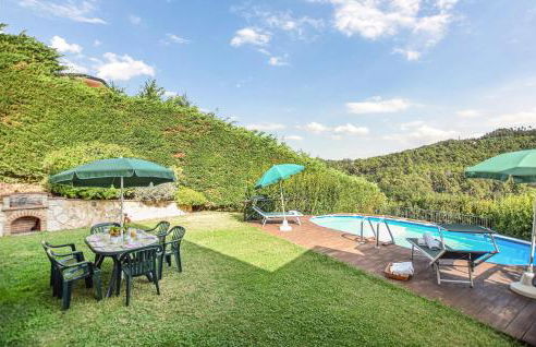 3 Bedroom Cozy Home In Massarosa - Foto 1