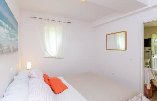Color Apartments - One Bedroom Apartment with Terrace and Partial Sea View Blue - Foto 14