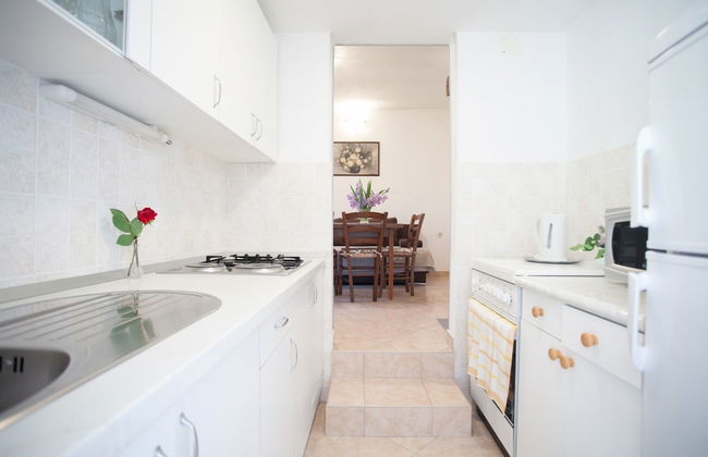 House With Large Garden, Right Next to the River - Foto 9