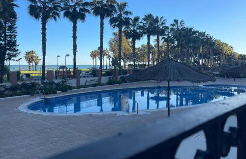 Apartamento a estrenar en primera línea de playa en Magic World Marina Dor - Photo 33