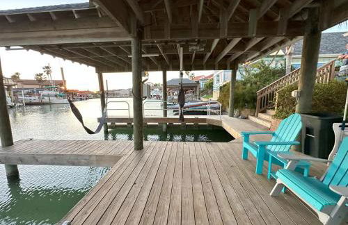 Canal Front Retreat w Boat Dock & Coastal Views - Foto 22