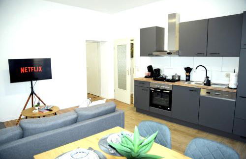 ASYA HOME Zentral, Balkon, Netflix, Gratis Kaffee und Tee - Foto 5