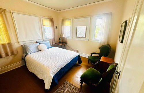 Historic McDowell House Antique Charm by Hospital - Foto 23