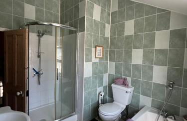 The Seagulls 3 Bedroom House with Parking Weymouth - Photo 7