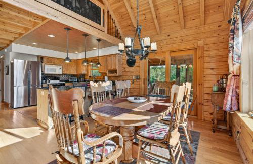 Mountain Escape on 6 acres w Hot Tub & Privacy - Foto 20