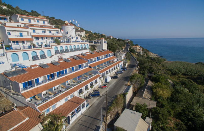 Kerame Hotel & Studios - Foto 4