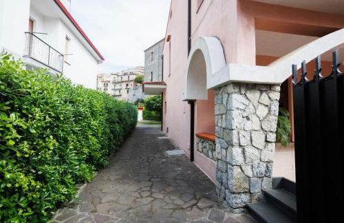 The Lemon Tree House - Photo 35