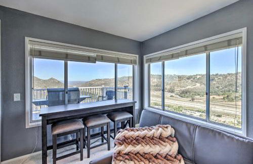 Escondido Hilltop Home with Deck and Views! - Foto 6