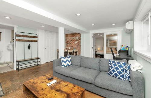 Vintage Westlake Hideaway with Patio & Lake Views - Foto 1